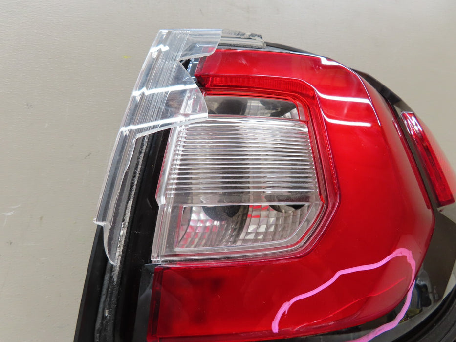 2013-2016 GMC ACADIA REAR RIGHT OUTER TAIL LIGHT BRAKE STOP LAMP OEM 23236015