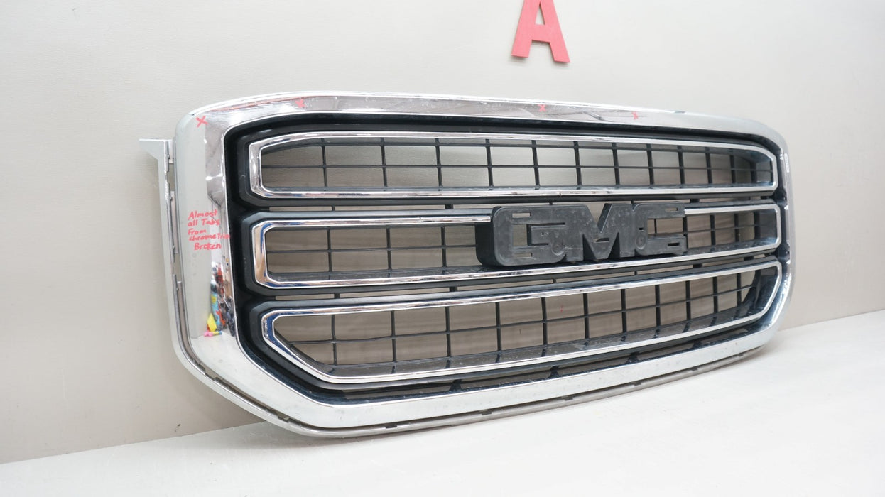 2015-2020 GMC YUKON FRONT BUMPER RADIATOR GRILLE OEM 84119634