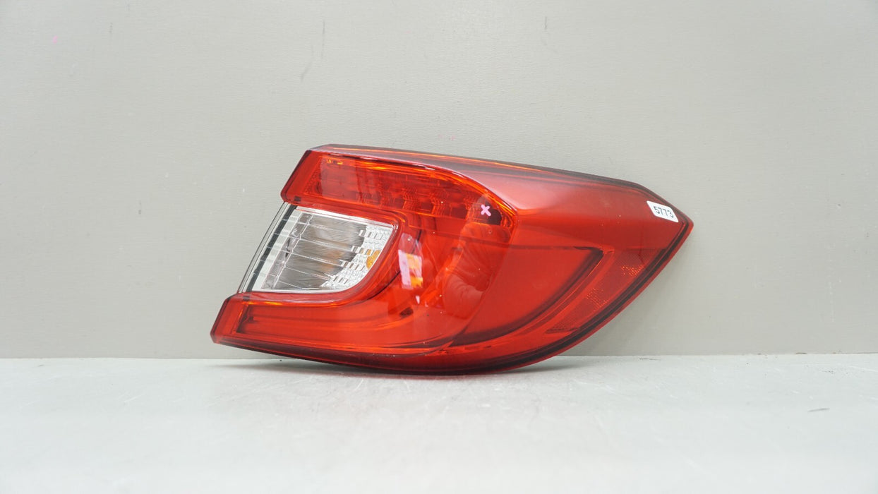 2018-2022 HONDA ACCORD REAR RH RIGHT PASSENGER SIDE OUTER TAIL LIGHT OEM