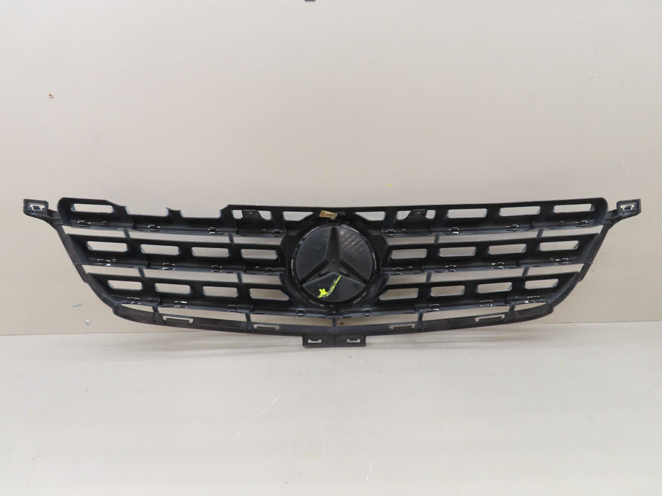2012-2015 MERCEDES-BENZ ML CLASS W166 FRONT RADIATOR GRILLE OEM A0008880060