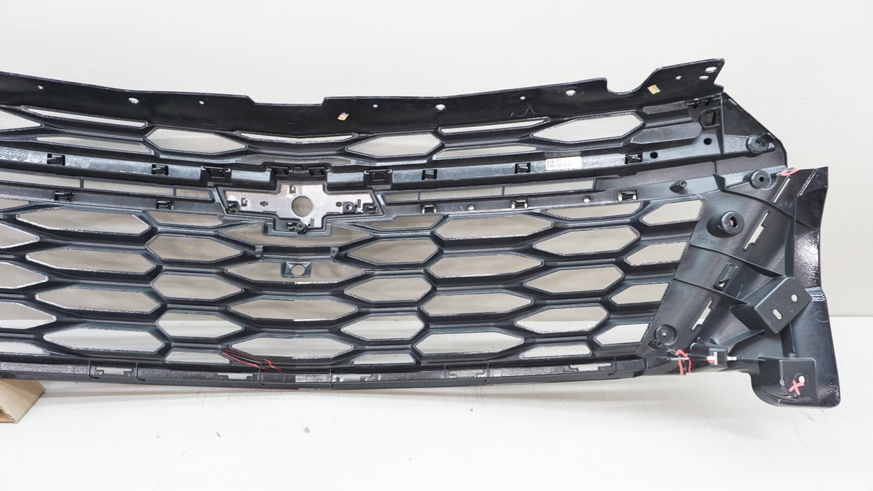 2022-2023 CHEVROLET TRAVERSE FRONT UPPER RADIATOR GRILLE OEM 84426603