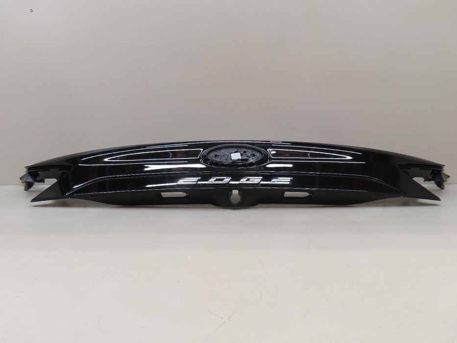 2019-2023 FORD EDGE REAR TRUNK LIFT GATE MOLDING OEM MT4B-R43401-A