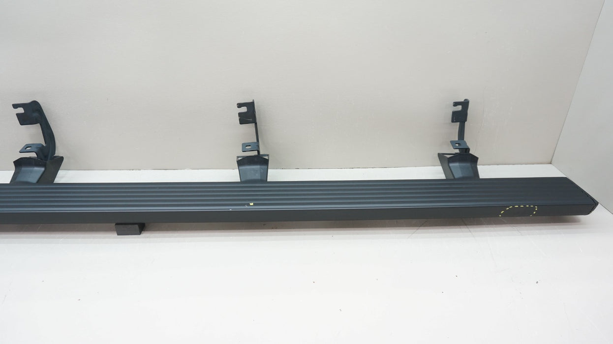 2020-2025 CHEVROLET SILVERADO / GMC SIERRA 2500 3500 RIGHT RUNNING BOARD OEM