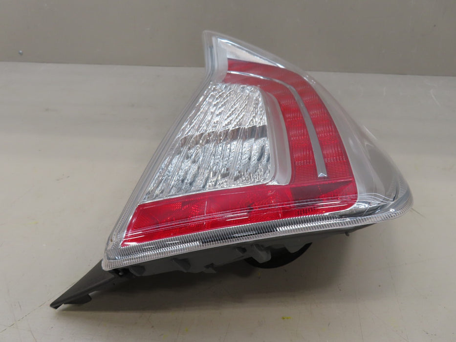 2012-2015 TOYOTA PRIUS REAR RIGHT PASSENGER SIDE  TAIL LIGHT LAMP OEM
