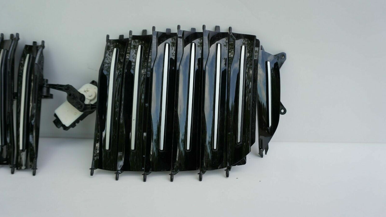 2019-2020 BMW X5 G05 FRONT CENTER BUMPER GRILL GRILLE SHUTTER 5113226775 OEM