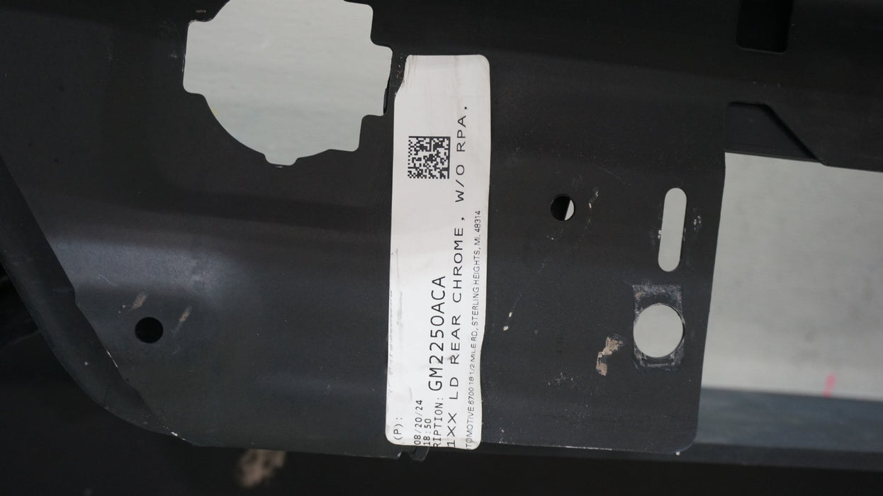 2019-2023 CHEVROLET SILVERADO/GMC SIERRA 1500 REAR METAL BUMPER OEM