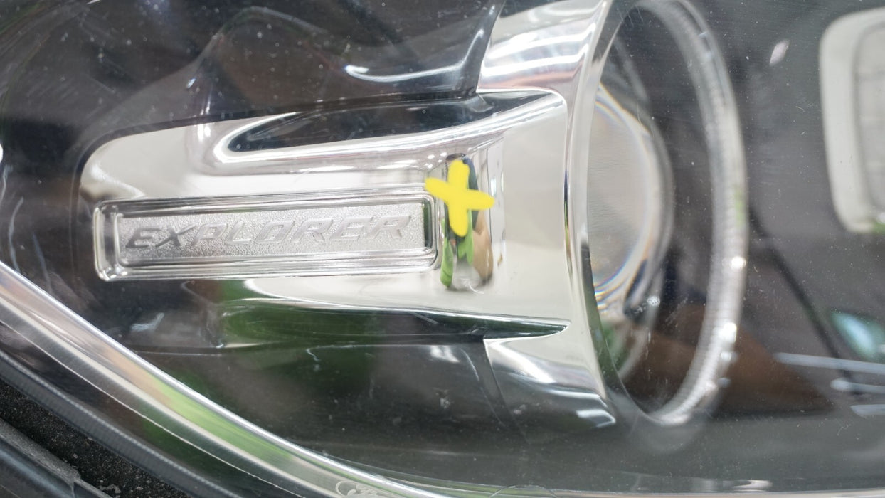 2013-2015 FORD EXPLORER FRONT RH RIGHT PASSENGER SIDE HALOGEN HEADLIGHT OEM