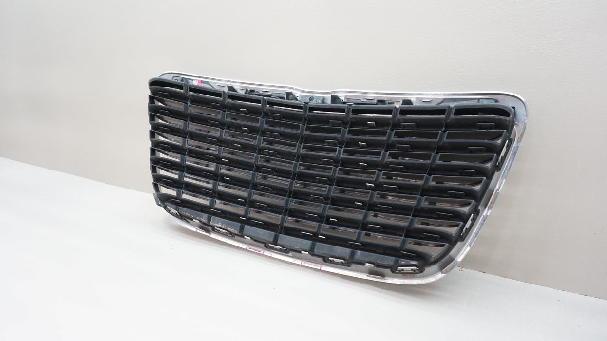 2011-2014 CHRYSLER 300 300C FRONT BUMPER RADIATOR CHROME GRILLE OEM
