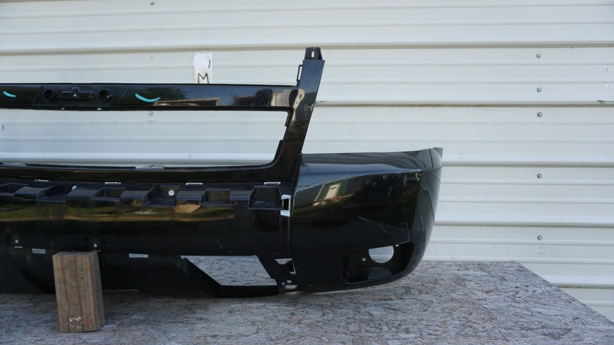 2007-2014 CHEVROLET SUBURBAN FRONT BUMPER COVER PANEL OEM 25830176