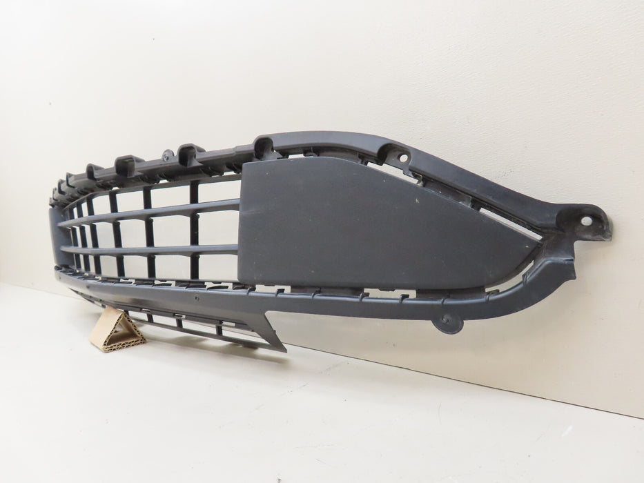 2018-2020 CHEVROLET TRAVERSE FRONT LOWER BUMPER GRILL GRILLE COVER OEM 84402021