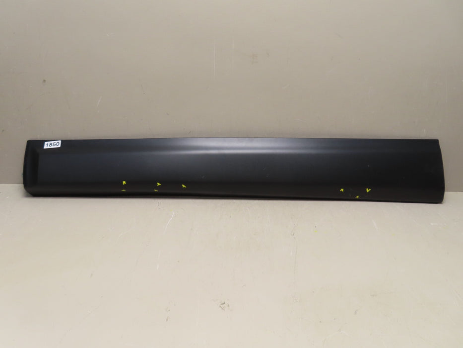 2017-2019 NISSAN ROGUE SPORT FRONT LEFT LOWER EXTERIOR DOOR TRIM OEM 80871-DF30A