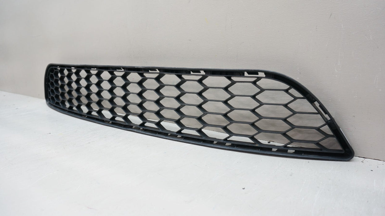 2016-2019 NISSAN SENTRA FRONT BUMPER LOWER GRILLE GRILL 216950 OEM