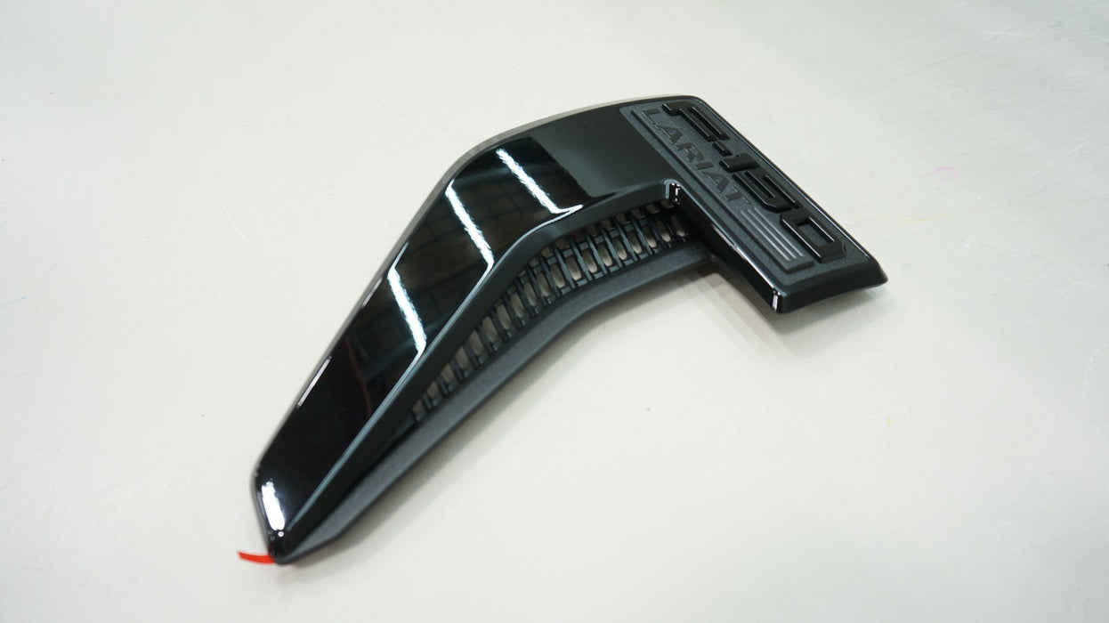 2021-2025 FORD F150 LARIAT LEFT DRIVER SIDE FENDER VENT EMBLEM OEM NL3Z-16720-G