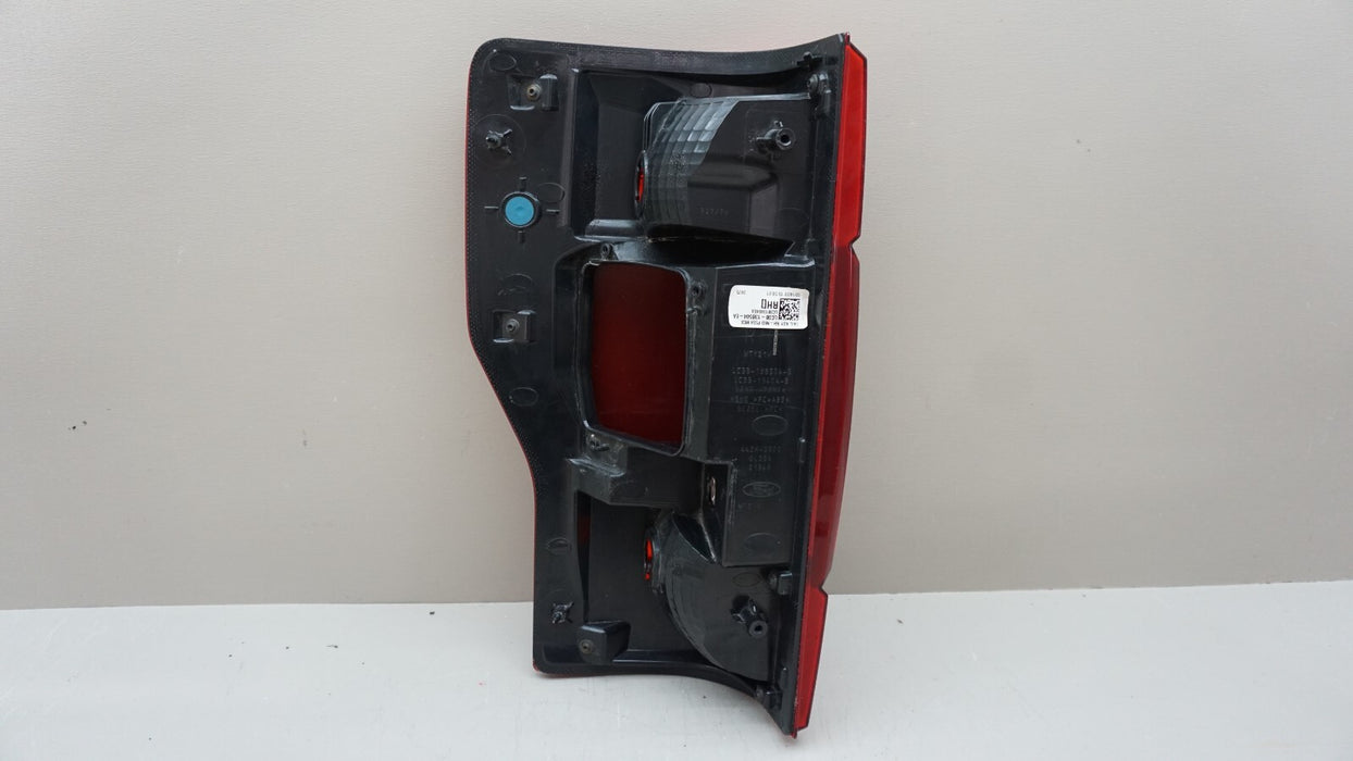 2020-2022 FORD F250 F350 REAR RIGHT PASSENGER TAIL LIGHT W/ BLINDSPOT SENSOR OEM