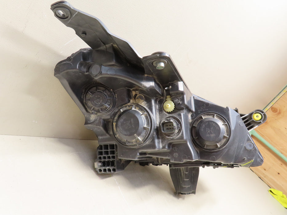 2013-2017 CHEVROLET TRAVERSE LEFT DRIVER SIDE HEADLIGHT HALOGEN OEM 23235887