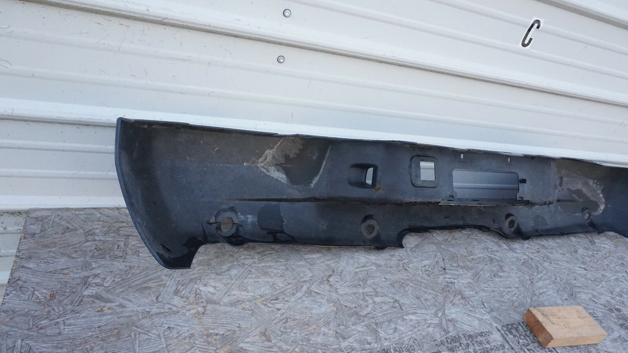2002-2006 CADILLAC ESCALADE REAR BUMPER COVER PANEL PLASTIC OEM 15063812