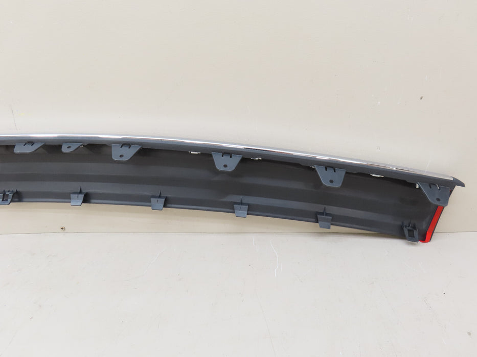 2015-2020 CHEVROLET TAHOE GMC YUKON REAR BUMPER STEP PLATE COVER OEM 29936468
