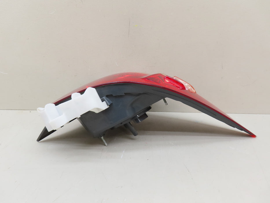 2014-2016 TOYOTA COROLLA REAR RIGHT PASSENGER SIDE TAIL LIGHT OUTER OEM