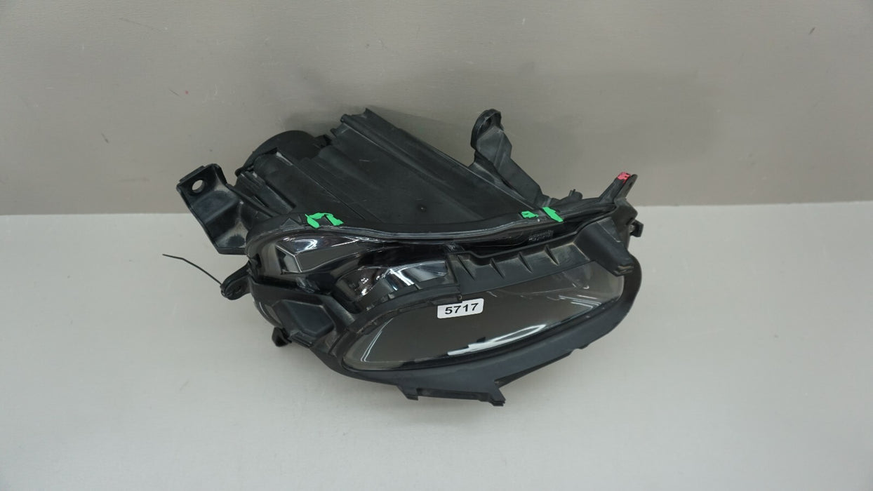 2014-2018 JEEP CHEROKEE RIGHT PASSENGER SIDE HEADLIGHT HALOGEN OEM 68292992AA