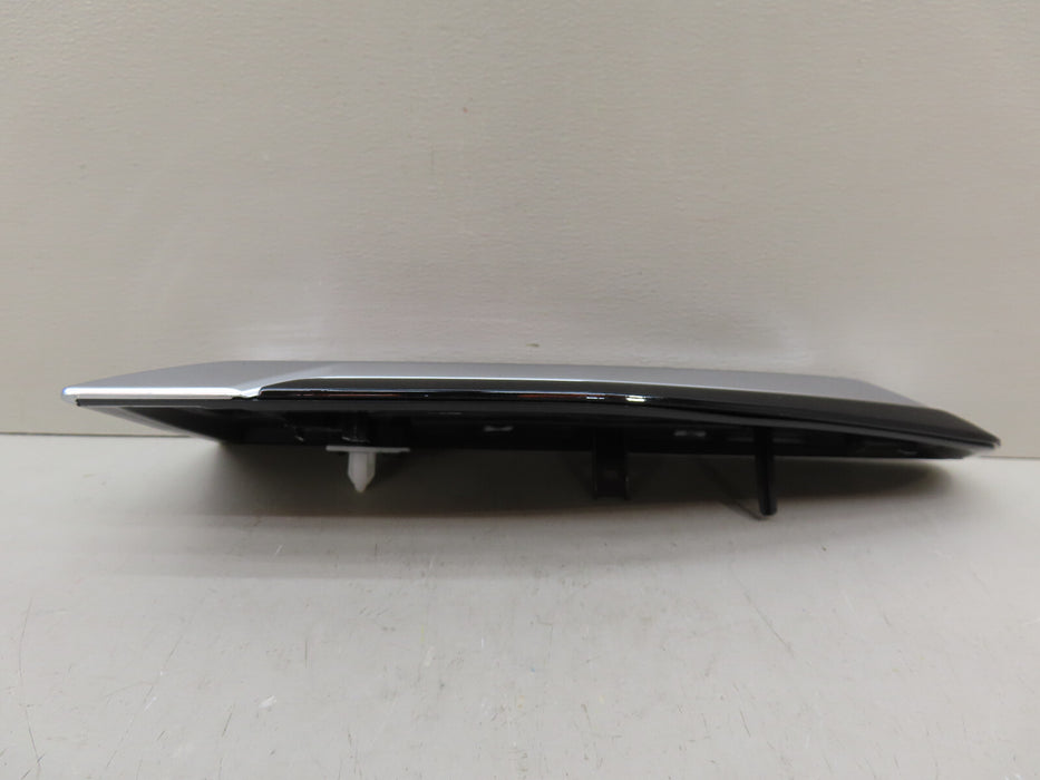 GMC FRONT RIGHT PASSENGER SIDE FENDER VENT OEM