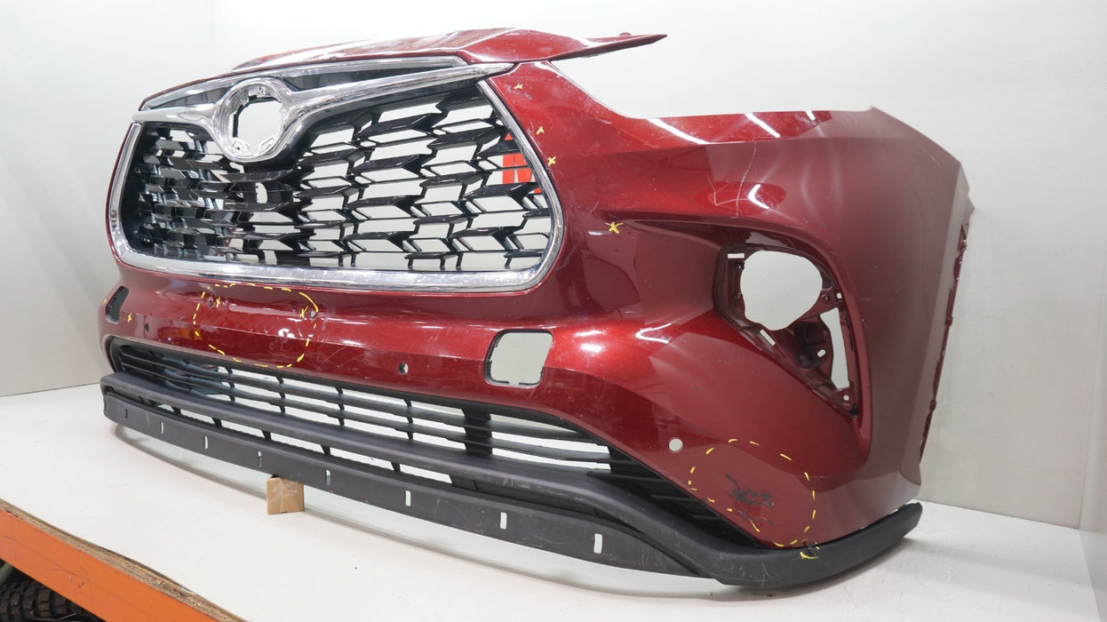 2020-2023 TOYOTA HIGHLANDER FRONT BUMPER COVER PANEL WITH GRILLE OEM