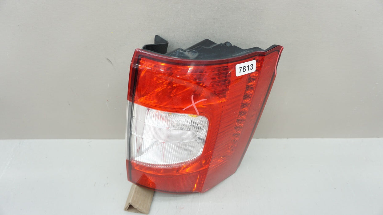 2011-2016 CHRYSLER TOWN & COUNTRY REAR RH RIGHT PASSENGER SIDE TAIL LIGHT OEM