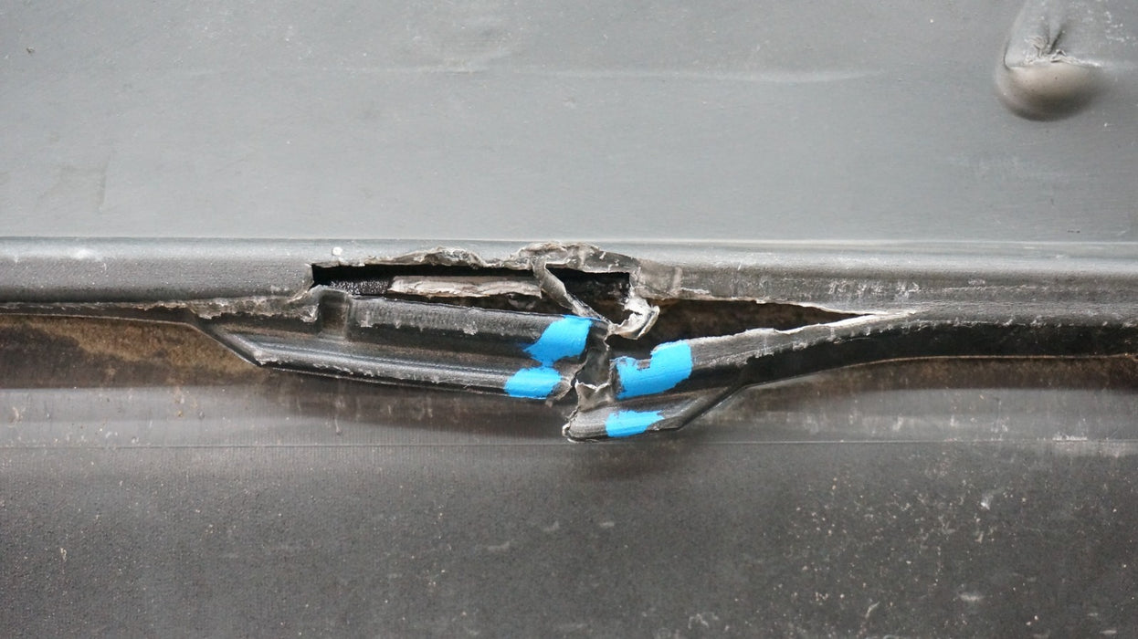 2016-2019 VOLVO XC90 REAR LOWER BUMPER COVER VALANCE 31353430 OEM