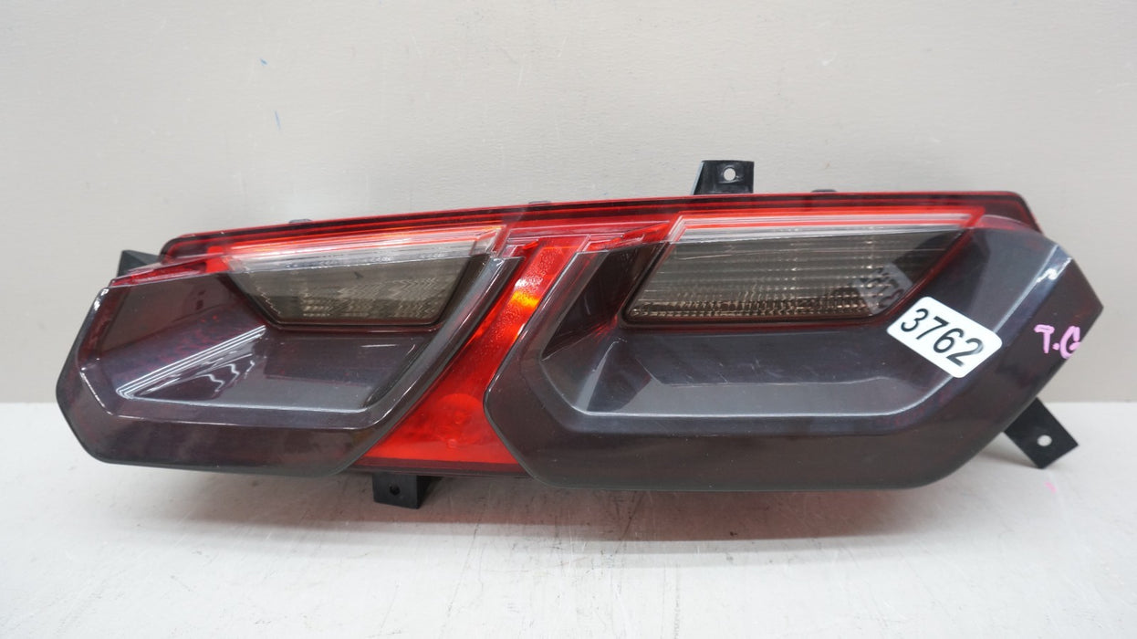 2014-2019 CHEVROLET CORVETTE C7 REAR PASSENGER RIGHT TAILLIGHT 23170470 OEM