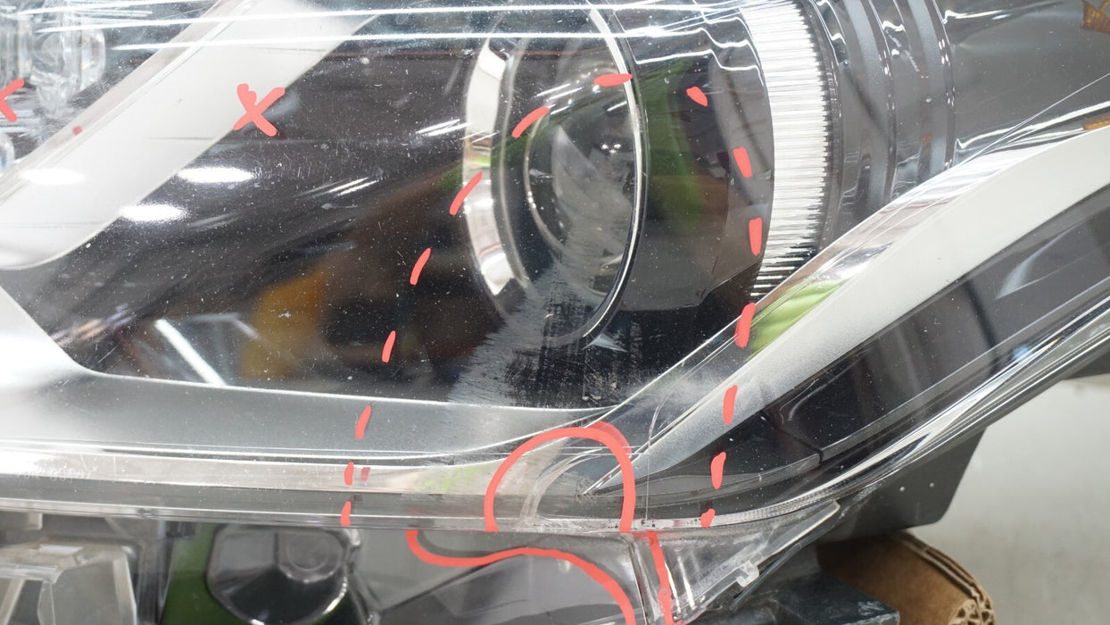 2018-2019 TOYOTA CH-R CHR FRONT LH LEFT DRIVER SIDE HALOGEN HEADLIGHT OEM