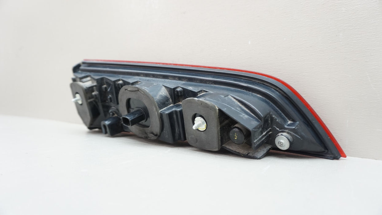 2016-2018 HONDA PILOT REAR RH RIGHT PASSENGER SIDE INNER TAIL LIGHT OEM