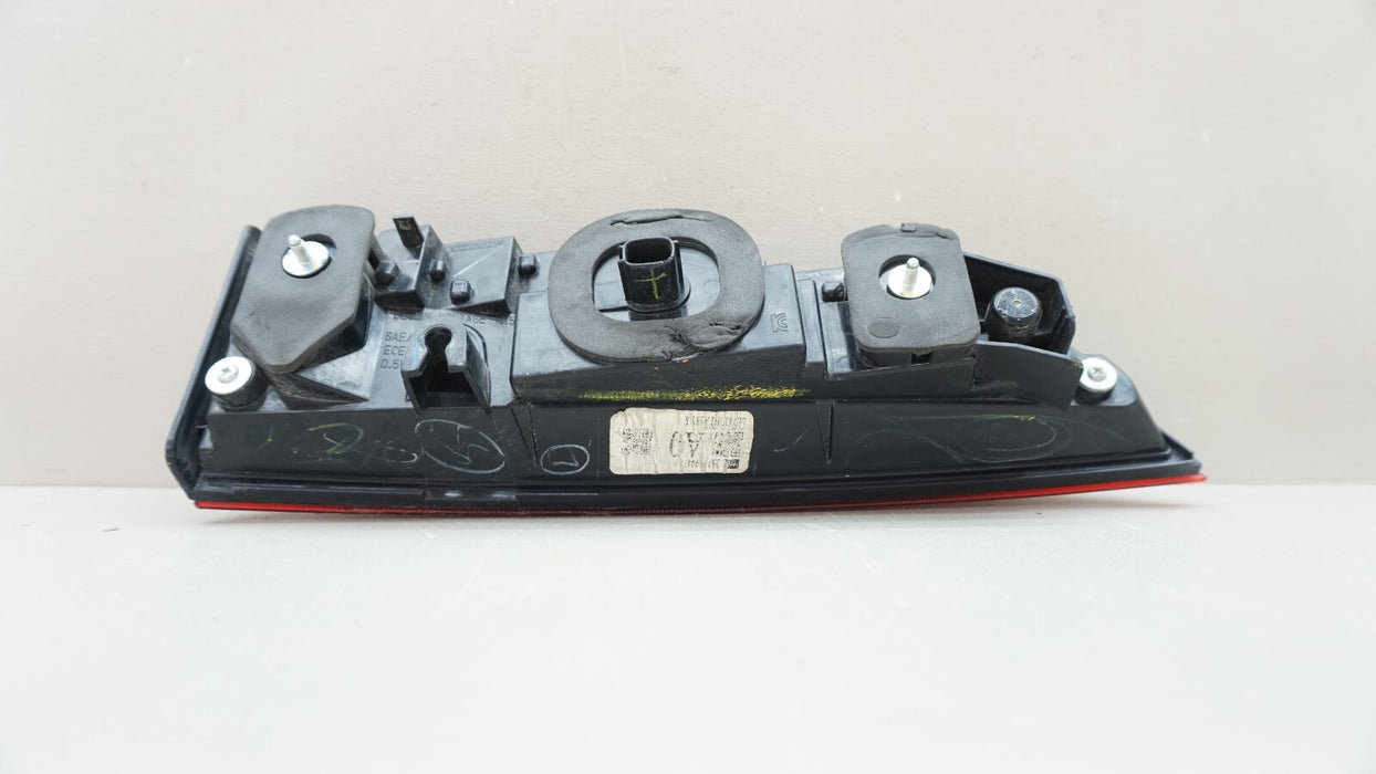 2016-2018 HONDA PILOT REAR RH RIGHT PASSENGER SIDE INNER TAIL LIGHT OEM