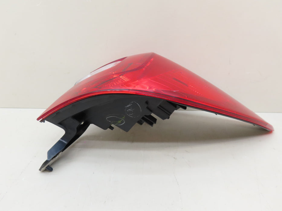 2015-2019 SUBARU OUTBACK REAR RIGHT PASSENGER SIDE TAIL LIGHT OEM