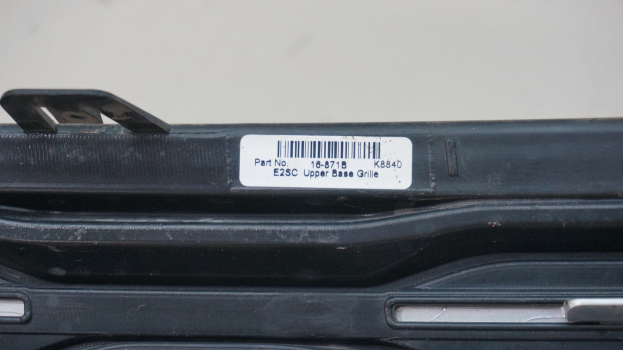 2016-2018 CHEVROLET MALIBU FRONT UPPER BUMPER GRILLE TRIM OEM 84061034