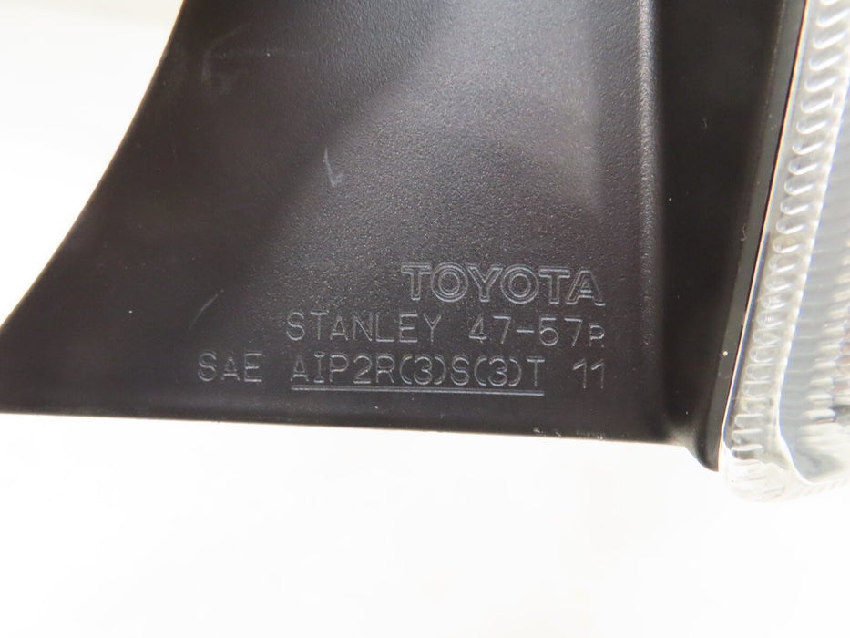 2012-2015 TOYOTA PRIUS REAR RIGHT PASSENGER SIDE  TAIL LIGHT LAMP OEM