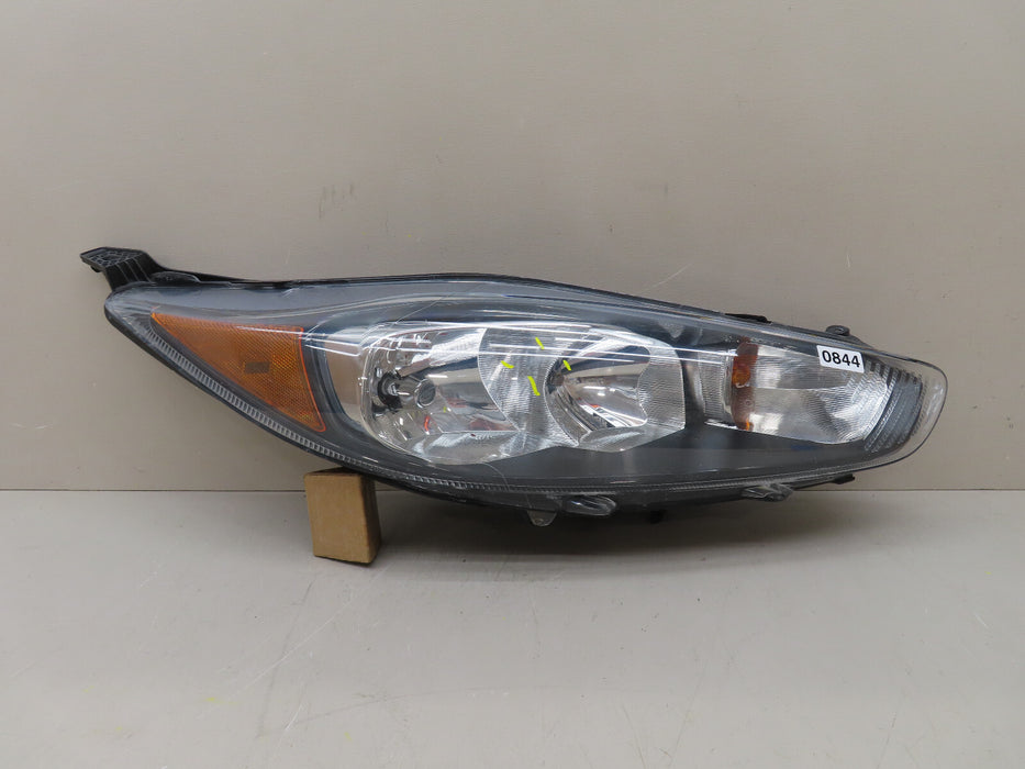 2014-2019 FORD FIESTA FRONT RIGHT PASSENGER SIDE HEADLIGHT HALOGEN OEM