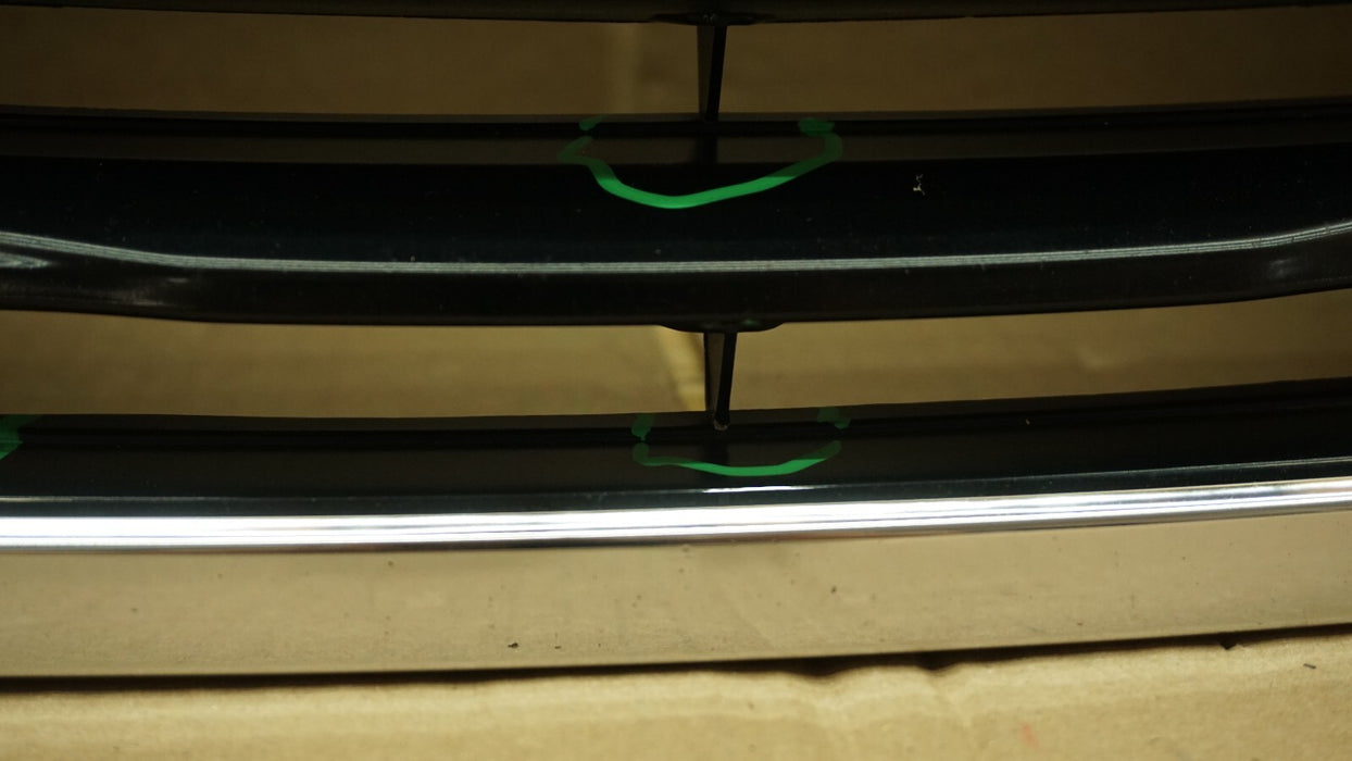 2011-2017 TOYOTA SIENNA FRONT UPPER RADIATOR GRILLE OEM 11 12 13 14 15 16 17