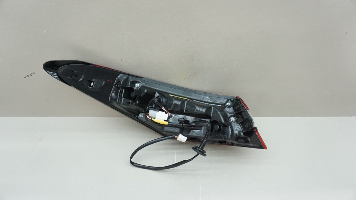 2018-2020 TOYOTA CAMRY REAR RIGHT RH PASSENGER SIDE TAIL LIGHT DEPO AFTERMARKET