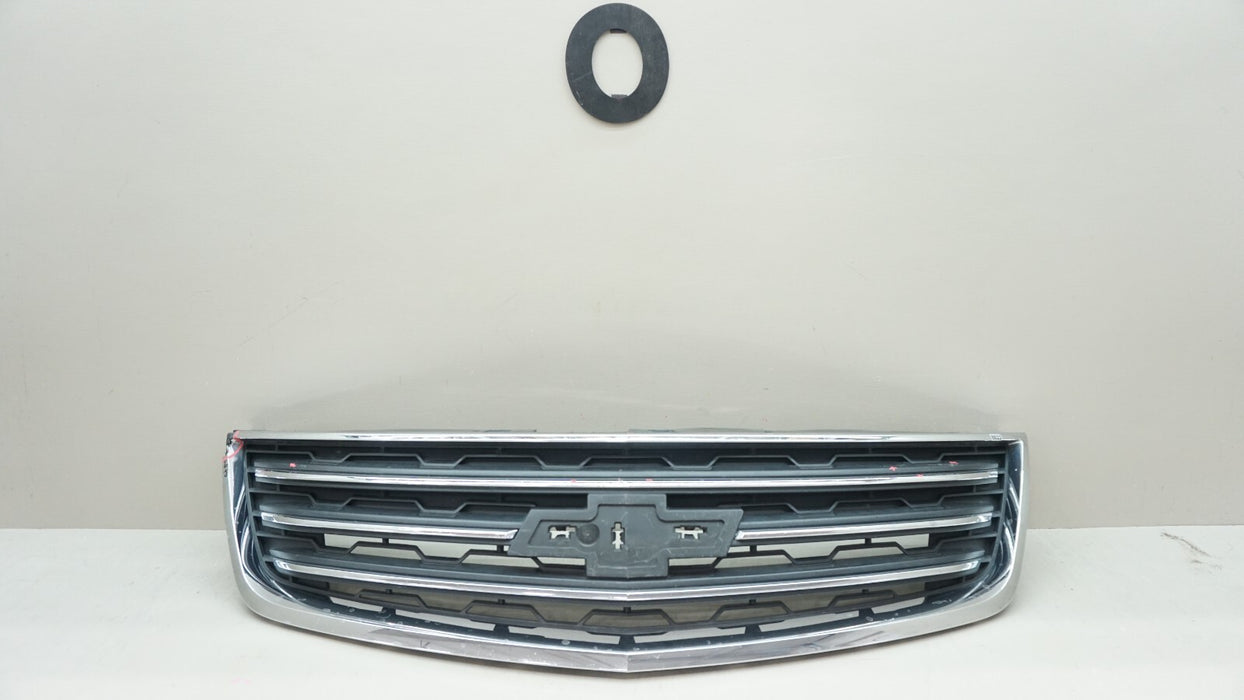 2013-2017 CHEVROLET TRAVERSE FRONT BUMPER RADIATOR GRILLE OEM 20983790