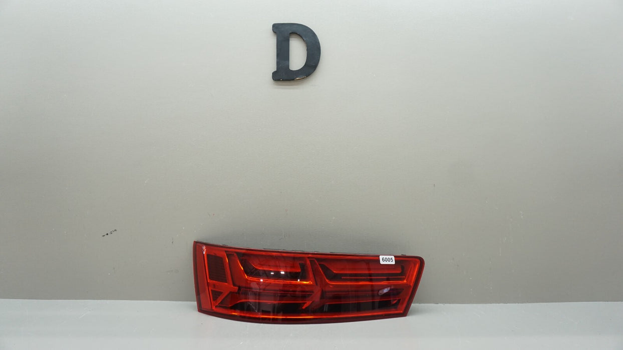 2017-2019 AUDI Q7 REAR LH LEFT DRIVER SIDE OUTER TAIL LIGHT OEM