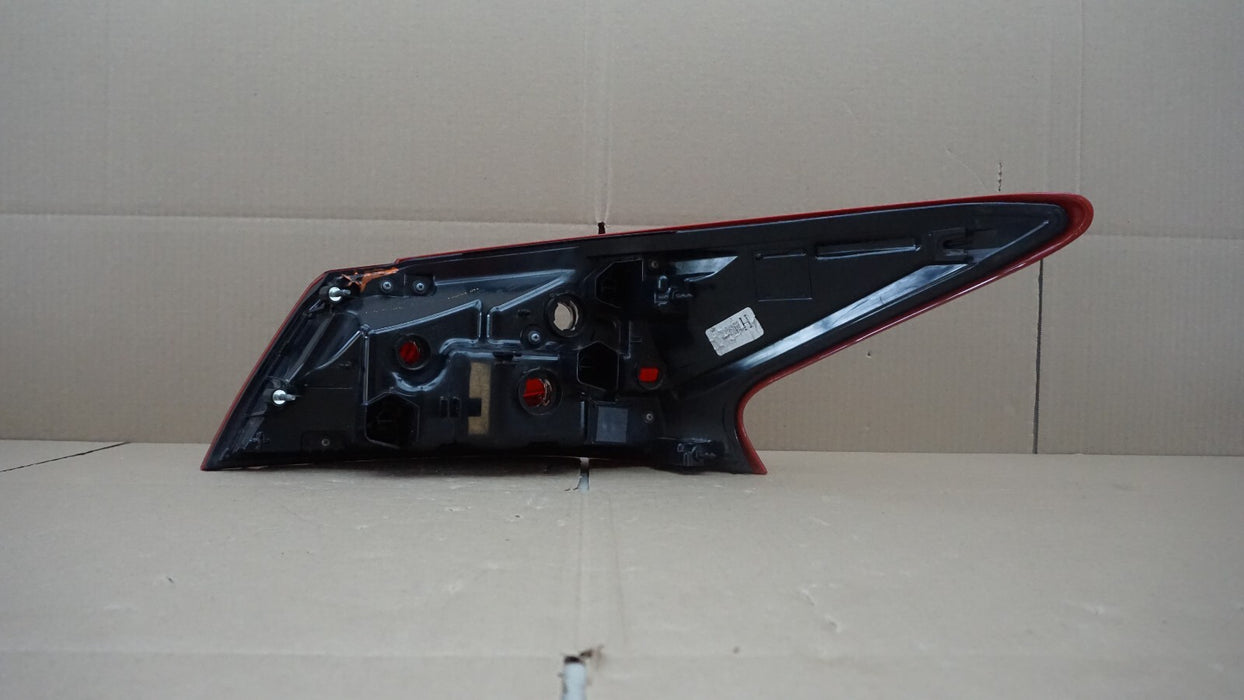 2016-2017 NISSAN ALTIMA REAR LEFT DRIVER SIDE TAIL LIGHT BRAKE LAMP OEM 16 17