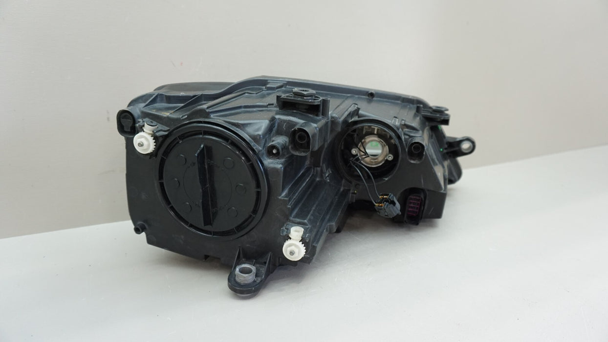 2017-2018 VOLKSWAGEN JETTA FRONT LEFT DRIVER SIDE HEADLIGHT HALOGEN OEM 17 18