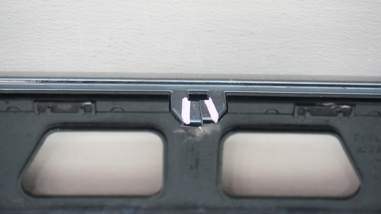 2022-2025 RIVIAN R1T R1S FRONT BUMPER COVER PANEL APPLIQUE OEM PT00015369