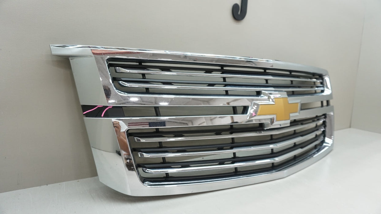 2015-2020 CHEVROLET TAHOE FRONT BUMPER RADIATOR GRILLE GRILL 22936489 OEM