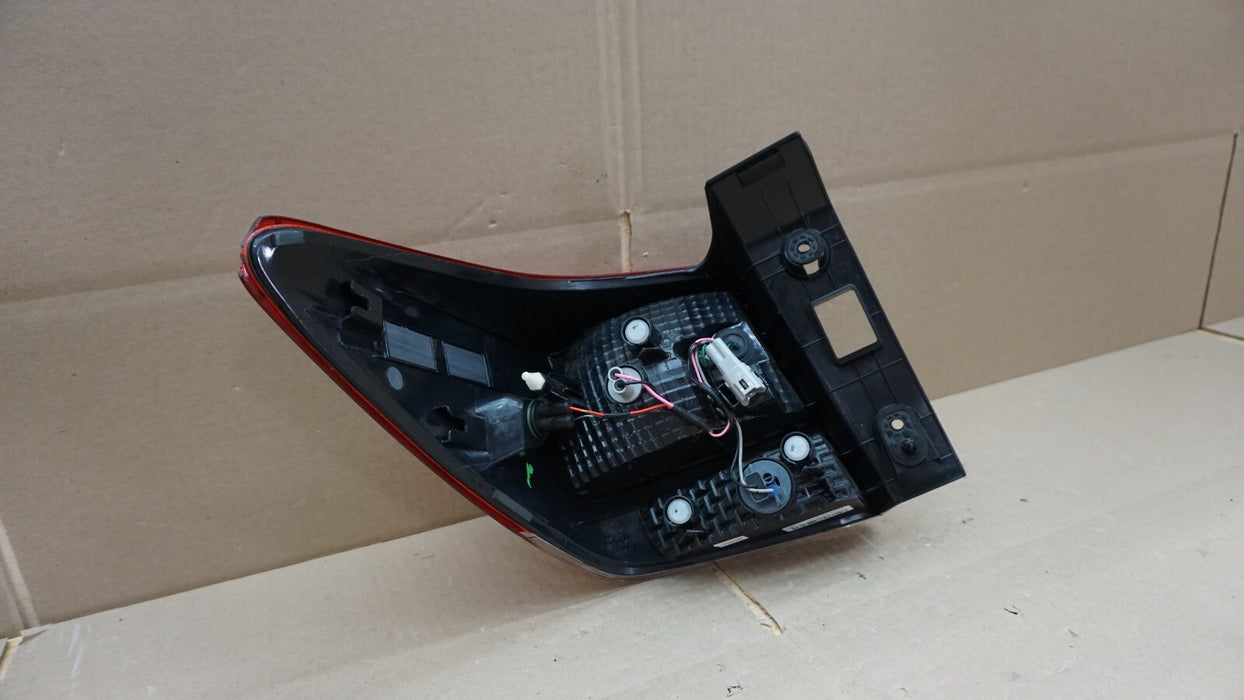 2017-2021 SUBARU CROSSTREK REAR RIGHT PASSENGER SIDE TAILLIGHT OEM17 18 19 20 21
