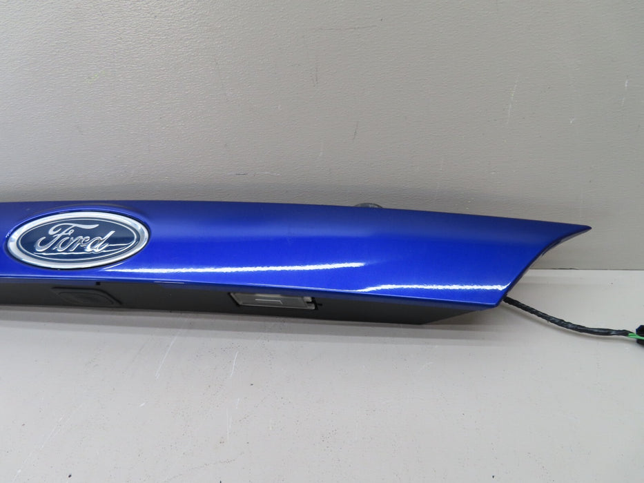 2014-2019 FORD FIESTA REAR TRUNK LID MOLDING TRIM PANEL LICENSE LIGHT OEM