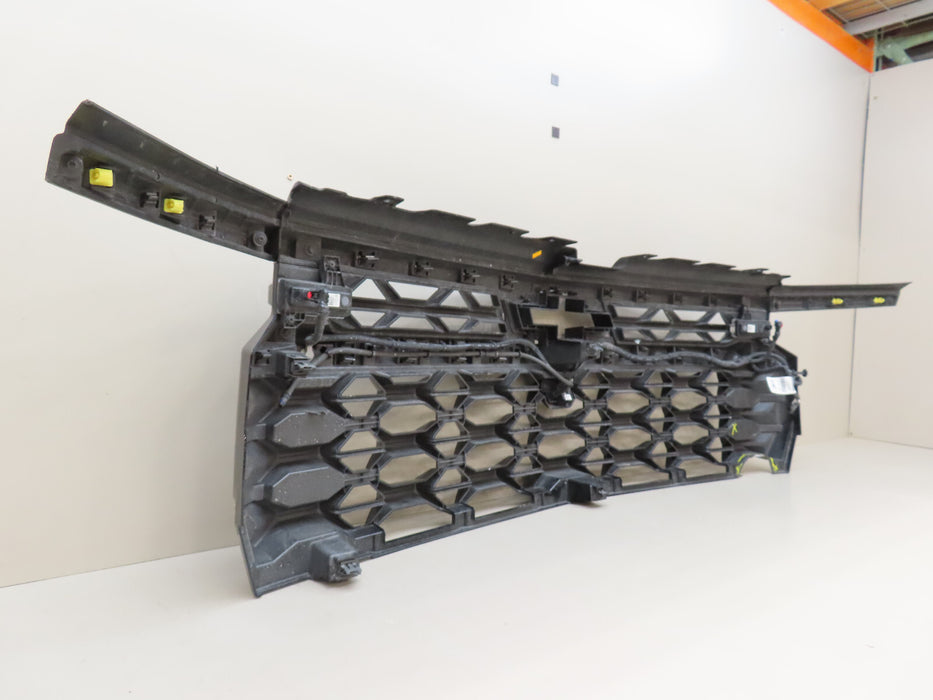 2022-2023 CHEVROLET SILVERADO 1500 ZR2 FRONT RADIATOR GRILLE GRILL W/CAMERA OEM