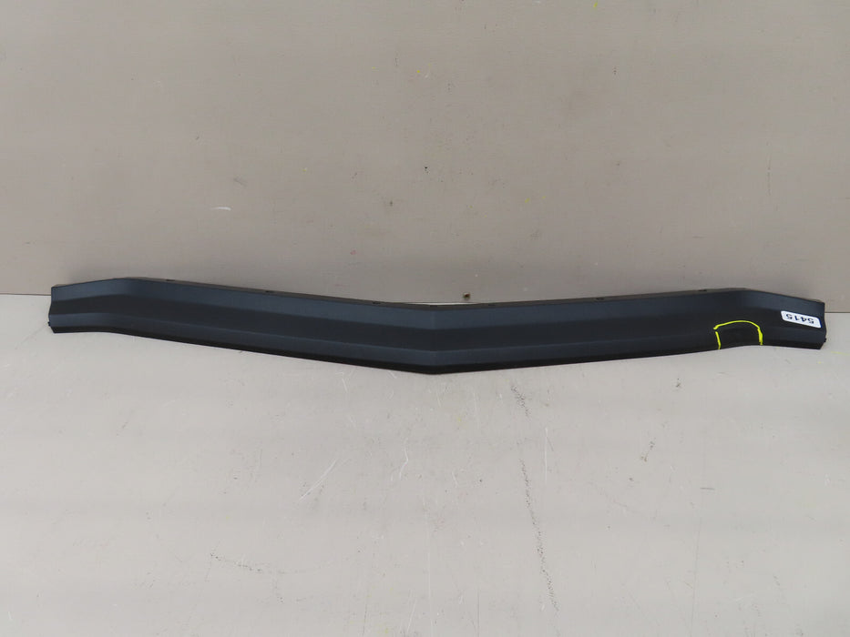 2020 2021 CHEVROLET CORVETTE FRONT CENTER LOWER BUMPER SPOILER MOLDING OEM