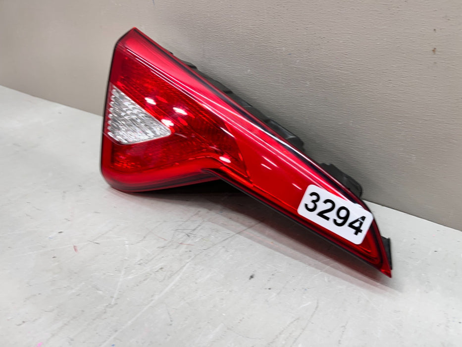 2015-2017 HYUNDAI SONATA LH LEFT INNER TAIL LIGHT OEM 92403C2000