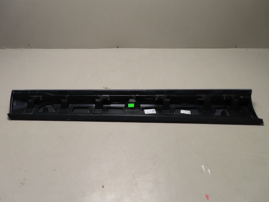 2022 VOLVO XC60 DOOR RIGHT SIDE TRIM MOLDING OEM 31440303