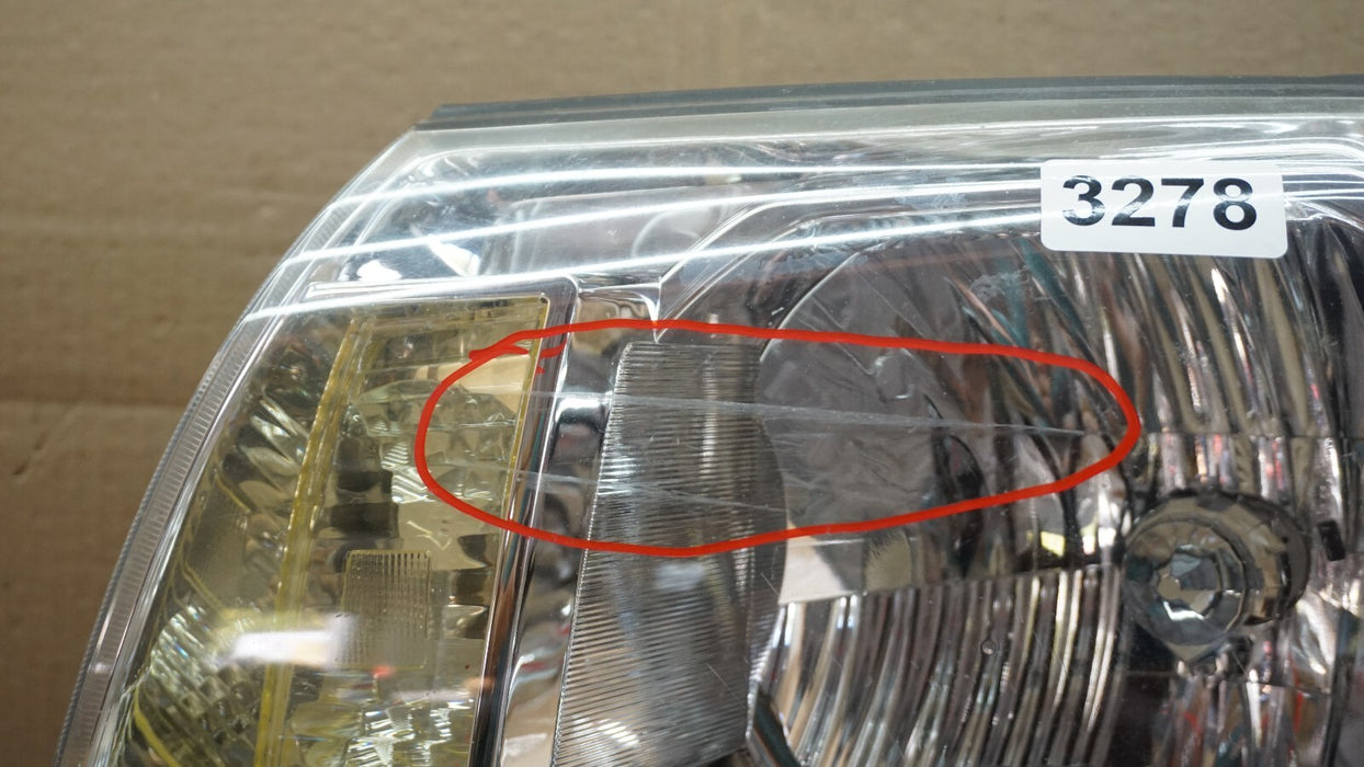 2005-2011 TOYOTA TACOMA FRONT LEFT DRIVER HEADLIGHT HEADLAMP  HALOGEN OEM